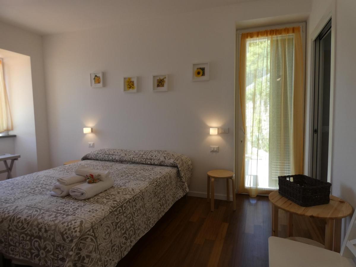 Sant'Anna Hostel La Spezia Ngoại thất bức ảnh