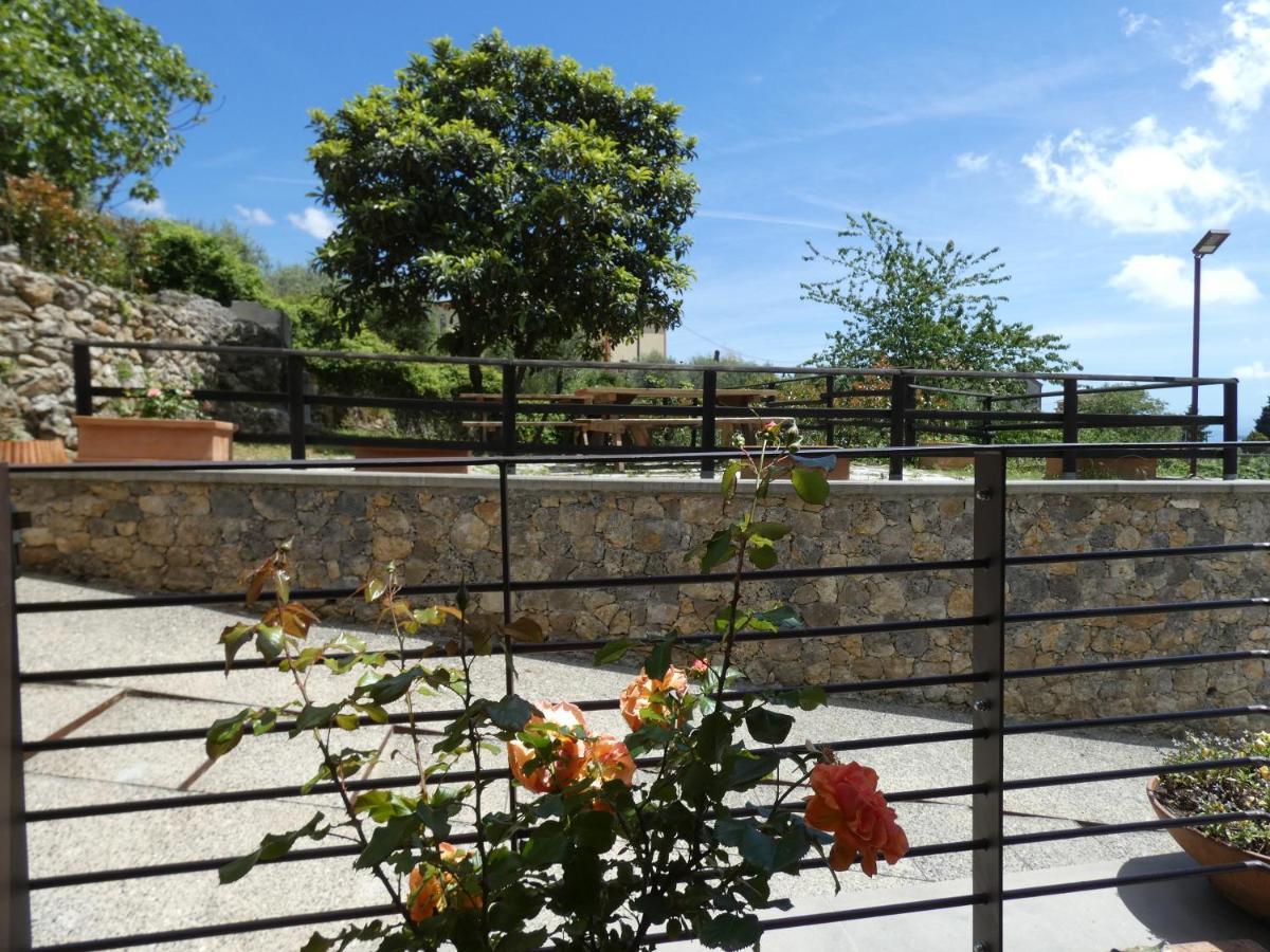 Sant'Anna Hostel La Spezia Ngoại thất bức ảnh